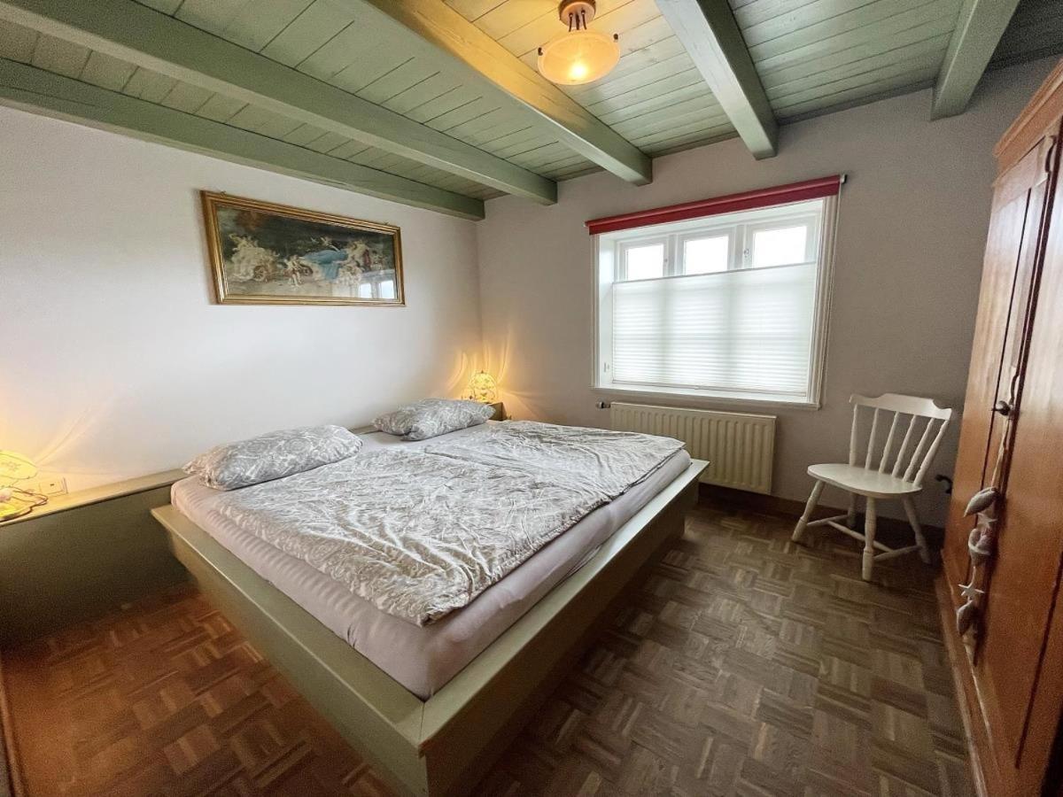 Das Puppenhaus, Reetdach, Sauna, Kamin, Eingezaeunt, Badewanne, Haustiere Willkommen Emmelsbull-Horsbull Ngoại thất bức ảnh