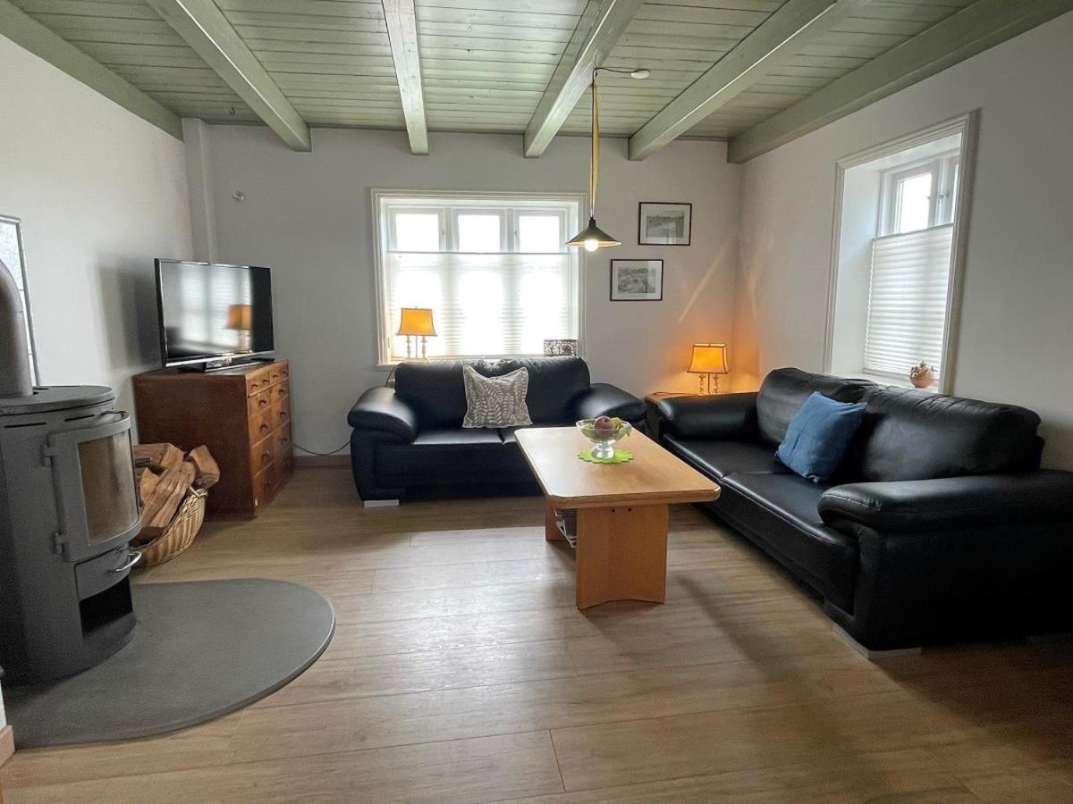 Das Puppenhaus, Reetdach, Sauna, Kamin, Eingezaeunt, Badewanne, Haustiere Willkommen Emmelsbull-Horsbull Ngoại thất bức ảnh