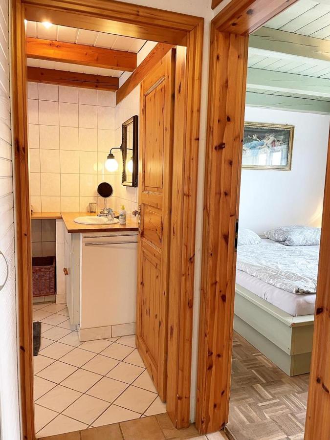 Das Puppenhaus, Reetdach, Sauna, Kamin, Eingezaeunt, Badewanne, Haustiere Willkommen Emmelsbull-Horsbull Ngoại thất bức ảnh