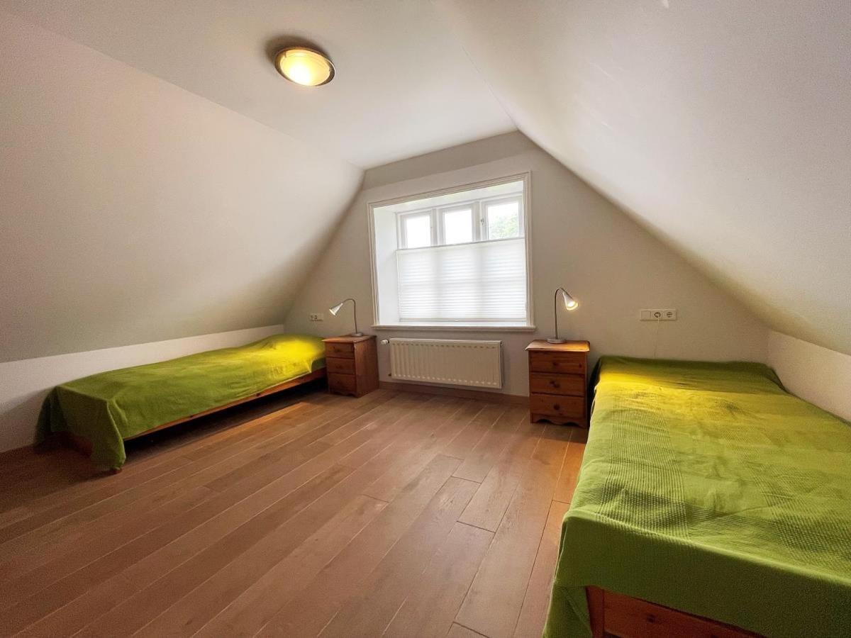 Das Puppenhaus, Reetdach, Sauna, Kamin, Eingezaeunt, Badewanne, Haustiere Willkommen Emmelsbull-Horsbull Ngoại thất bức ảnh
